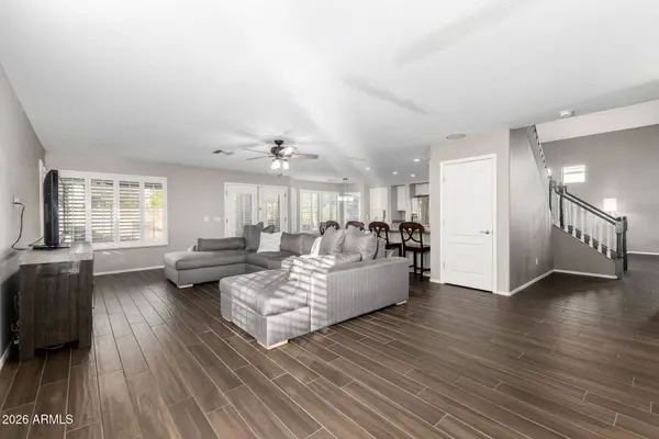 3254 E WASHINGTON Avenue, Gilbert, AZ 85234