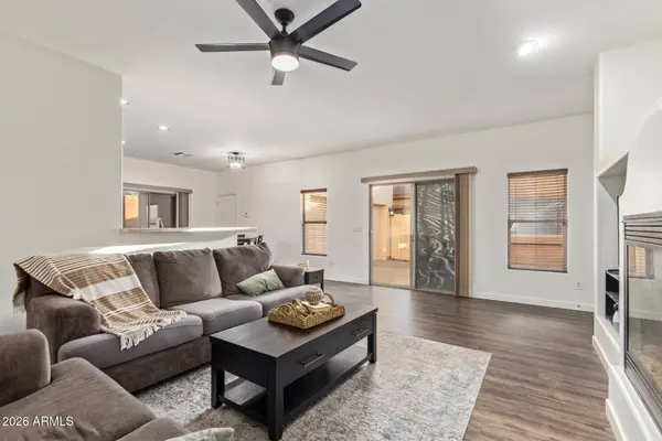 2635 E CHESTER Drive, Chandler, AZ 85286