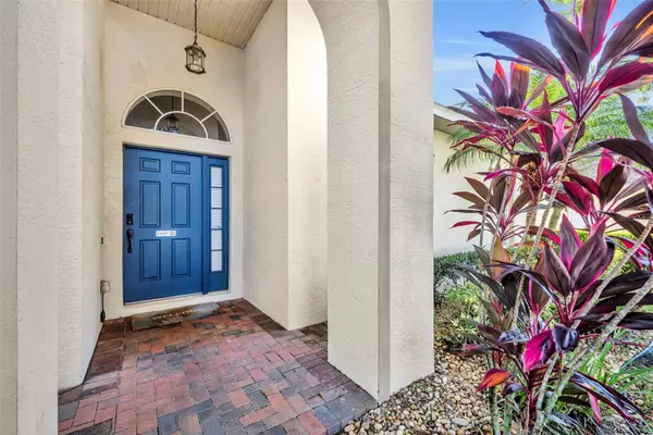 333 BURFORD CIR, Davenport, FL 33896