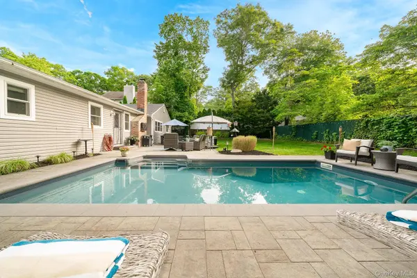 30 Ferndale AVE, Miller Place, NY 11764