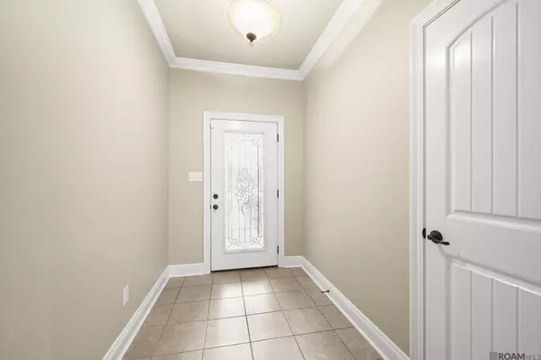 8862 Reserve Oak Ave, Zachary, LA 70791