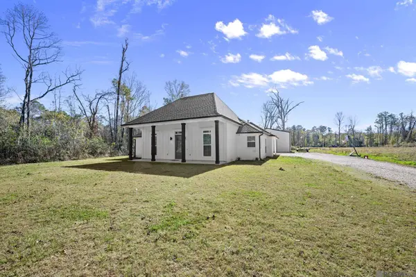 20306 Esterbrook Rd, Ponchatoula, LA 70454