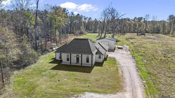 20306 Esterbrook Rd, Ponchatoula, LA 70454