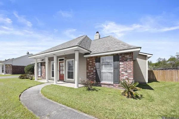 12235 Dove Hollow Dr, Denham Springs, LA 70726