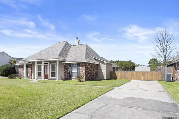 12235 Dove Hollow Dr, Denham Springs, LA 70726