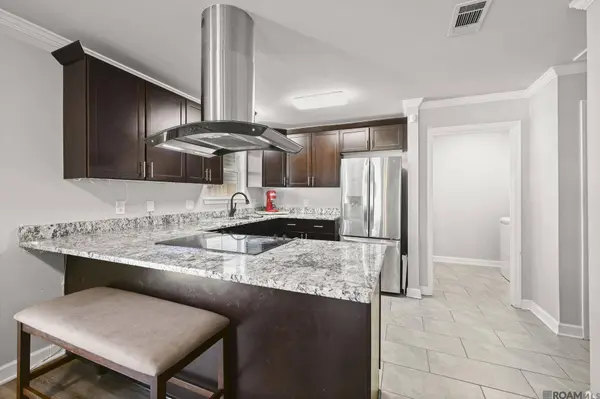 25422 Homestead Dr, Denham Springs, LA 70726