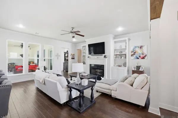 15668 Green Trails Blvd, Baton Rouge, LA 70817