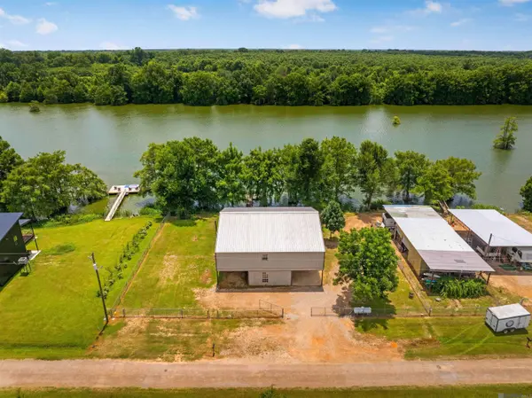 687 Estate Dr, Jonesville, LA 71343