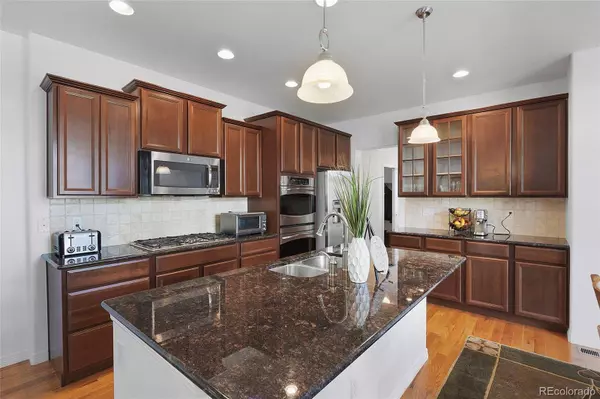 6247 S Muscadine CT, Aurora, CO 80016