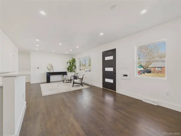 2571 S Perry ST, Denver, CO 80219