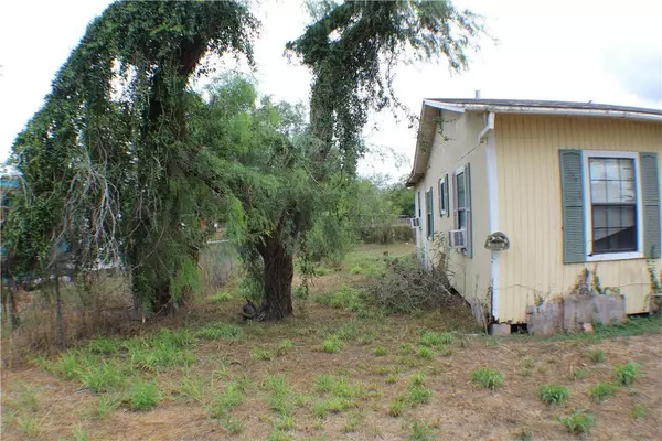 910 Louis ST, Alice, TX 78332