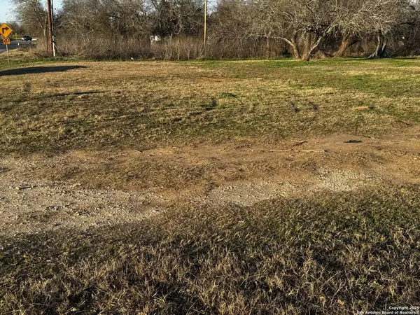 1621 Zion Hill, Seguin, TX 78155