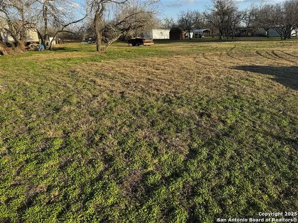 1621 Zion Hill, Seguin, TX 78155