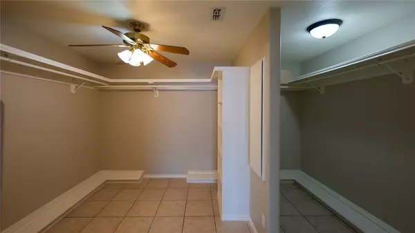 240 County Road 2112, Alice, TX 78332