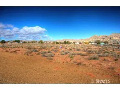 25 W Quill, Big Water, UT 84741
