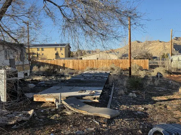 45 E Hawkins, Big Water, UT 84741