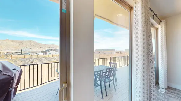 1040 S Independence, Big Water, UT 84741