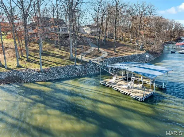 133 Pinnacle Point DR, Hillsboro, IL 62049