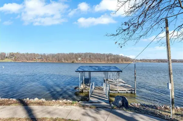 133 Pinnacle Point DR, Hillsboro, IL 62049