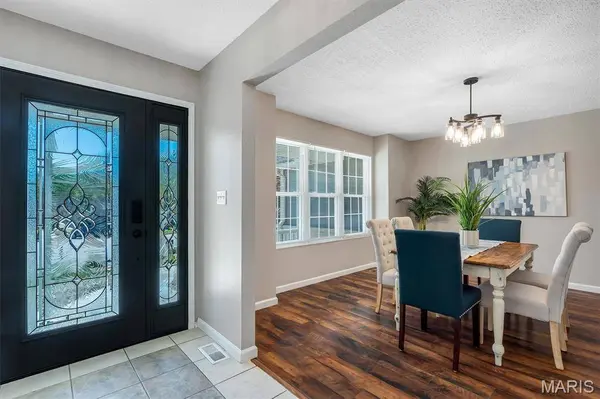 110 Woods End, Collinsville, IL 62234