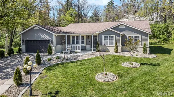 110 Woods End, Collinsville, IL 62234