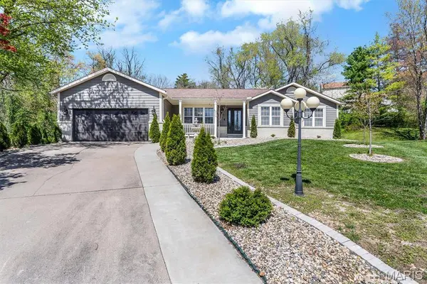 110 Woods End, Collinsville, IL 62234