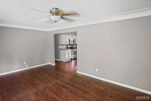 31 Grainey DR, Glen Carbon, IL 62034