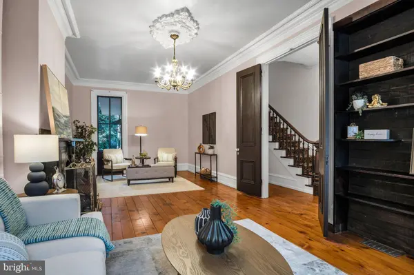 627 S FRONT ST, Harrisburg, PA 17104