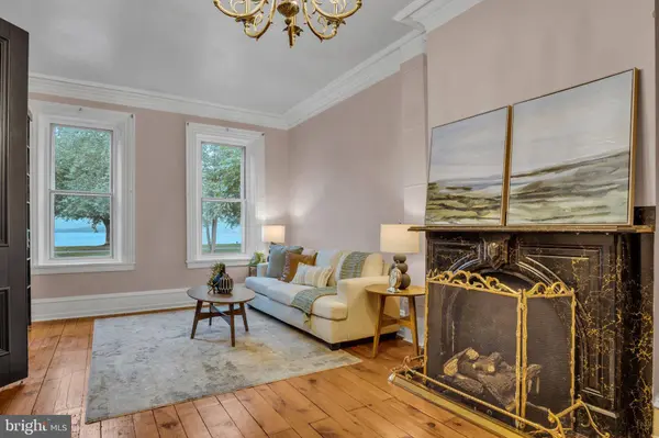 627 S FRONT ST, Harrisburg, PA 17104