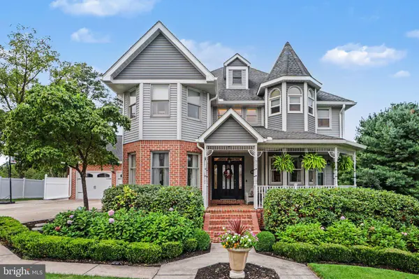 1103 TIVERTON RD
