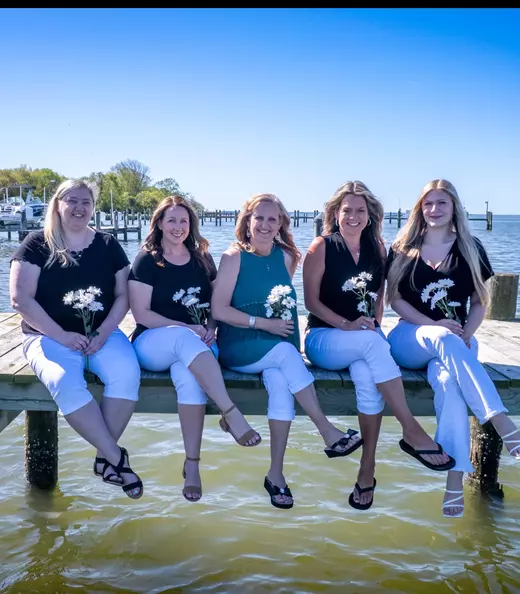 FAV_Group_Pier