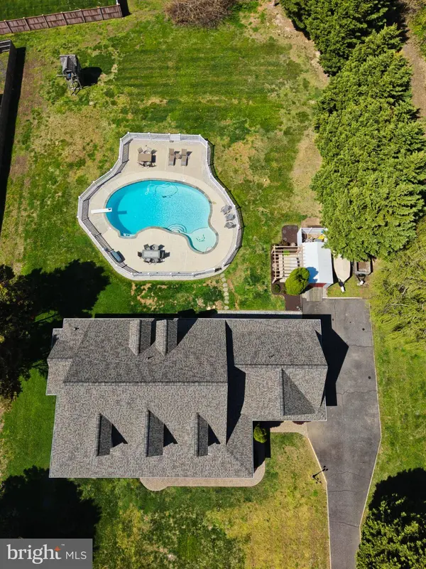 1604 MIDWAY RD, Chester, MD 21619
