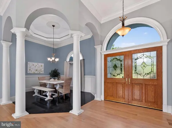 2855 COX NECK RD, Chester, MD 21619