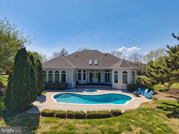 2855 COX NECK RD, Chester, MD 21619