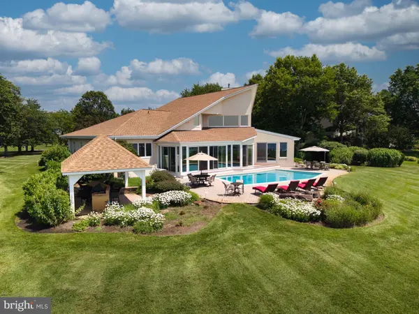 2882 COX NECK RD, Chester, MD 21619