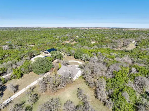 301 County Road 3330, Clifton, TX 76634