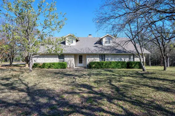 301 County Road 3330, Clifton, TX 76634