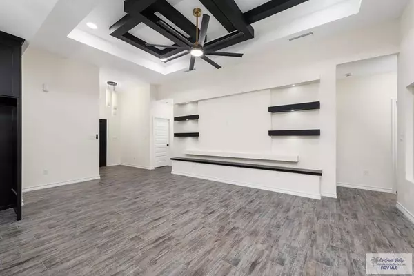 9396 Queen Palm, Los Fresnos, TX 78566