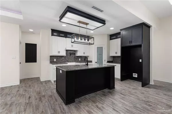 9396 North Queen Palm, Brownsville, TX 78520