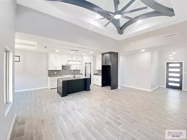 1271 Stirrup Cir, San Benito, TX 78586