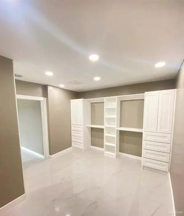 530 Star Ruby LN, Brownsville, TX 78521