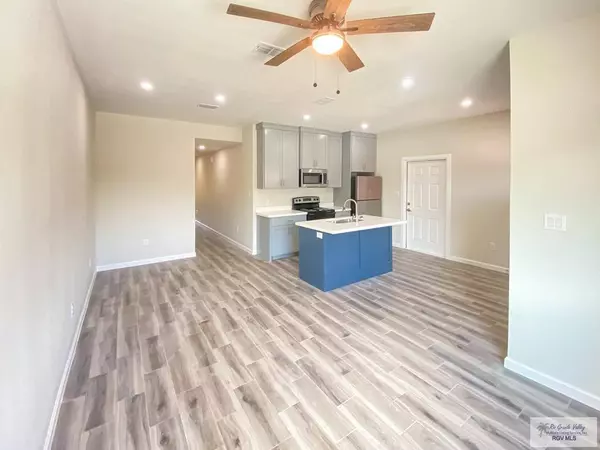 5042 Mckenzie Ln., Brownsville, TX 78521