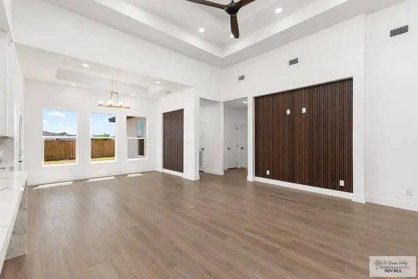 9517 Lake John, Los Fresnos, TX 78566