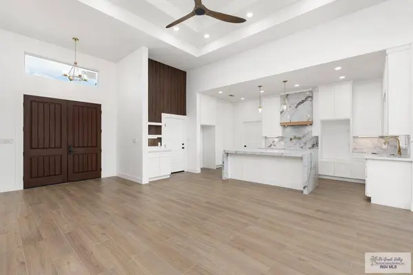 9517 Lake John, Los Fresnos, TX 78566