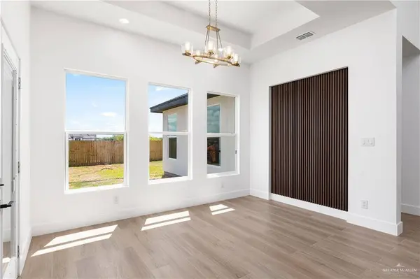 9517 Lake John CT, Los Fresnos, TX 78566