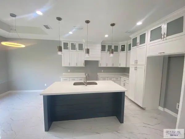 6160 Dakota Garden Cir, Brownsville, TX 78521