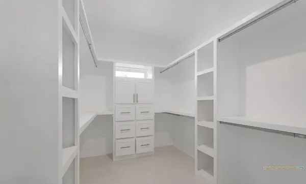 9513 Lake John Ct., Los Fresnos, TX 78566