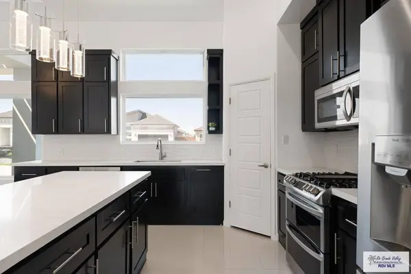9513 Lake John, Los Fresnos, TX 78586