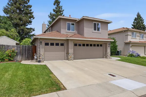 1943 Pinehurst DR, Yuba City, CA 95993