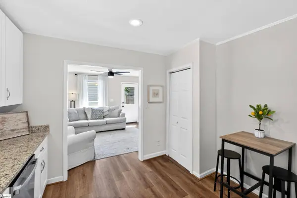 7 Burns Circle, Greenville, SC 29605